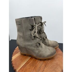 Sorel Joan of Arctic Wedge II Boots Women 7.5 Quarry Grey Leather NL3763-005